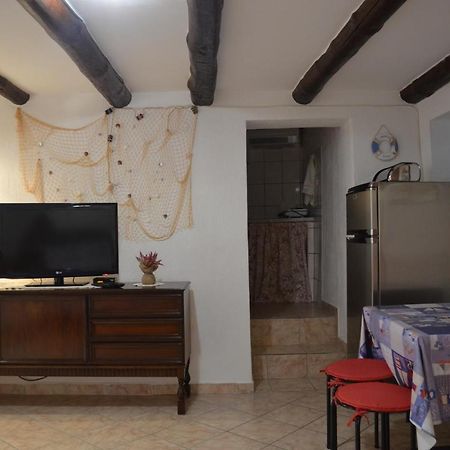 Apartment Stari Dvori Baška Kültér fotó