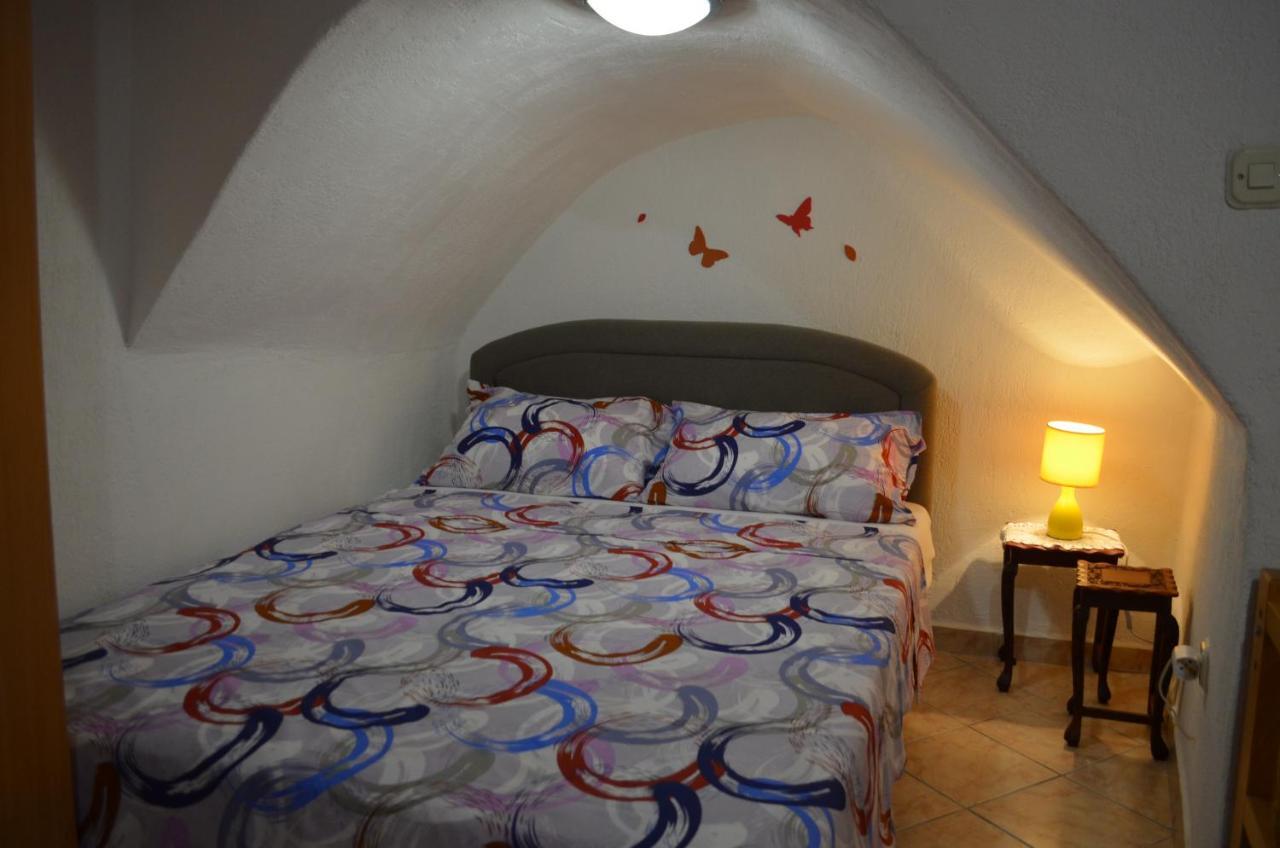 Apartment Stari Dvori Baška Kültér fotó