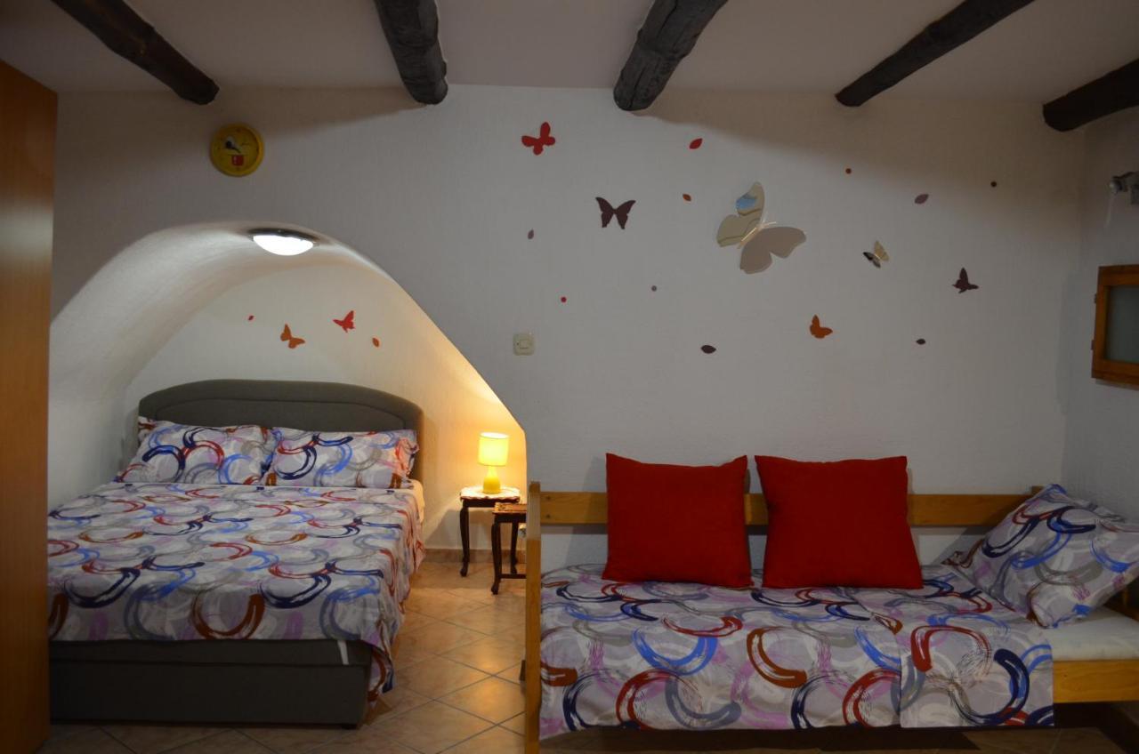 Apartment Stari Dvori Baška Kültér fotó